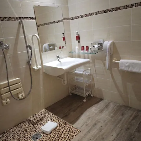 Hotel Capitole 3*